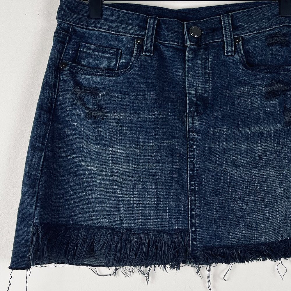 2/$20 Blank NYC Blue Denim Mini Skirt 25 - Picture 4 of 5